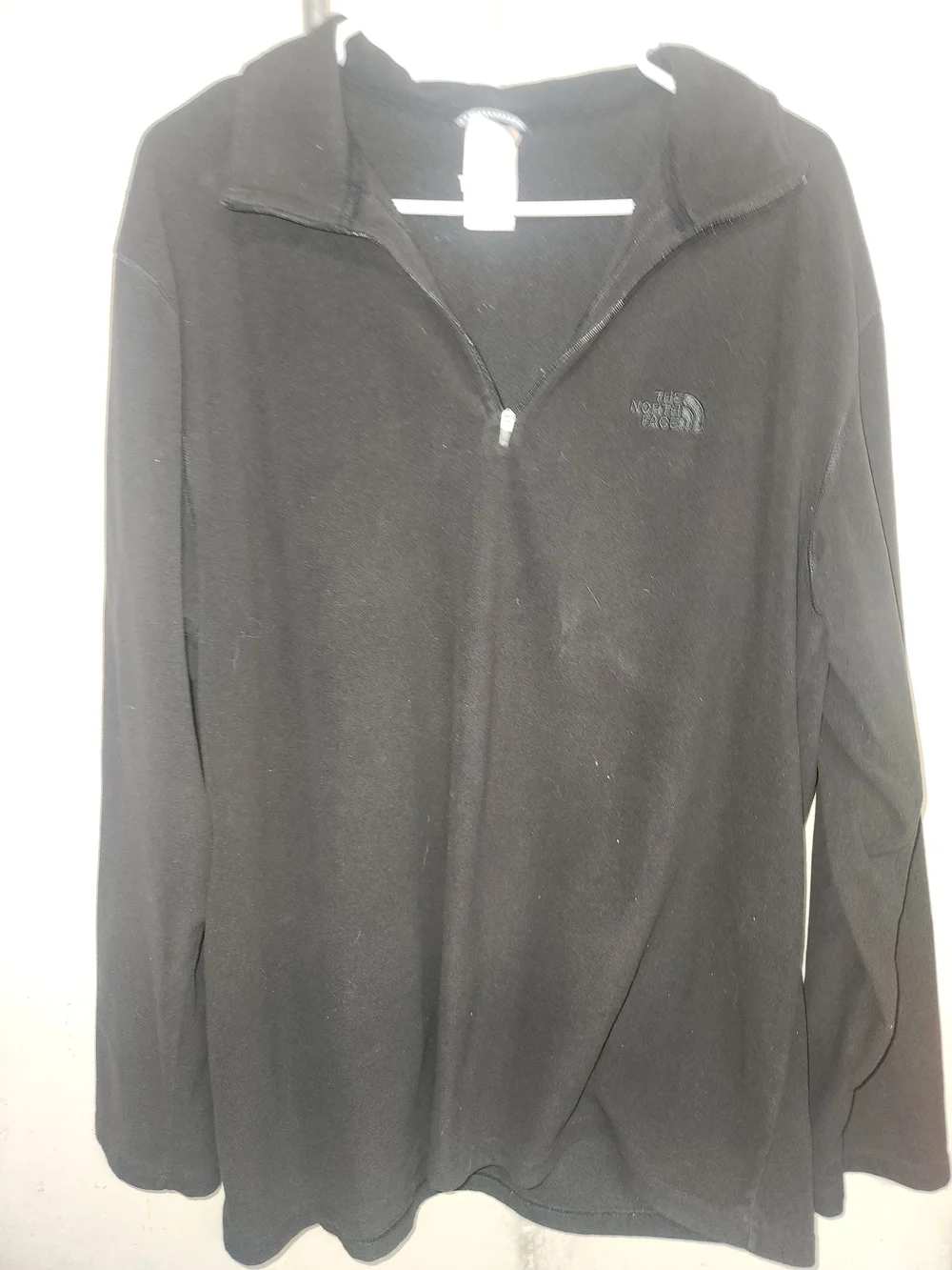 The North Face Men’s Black Quarter-Zip Fleece Pullover